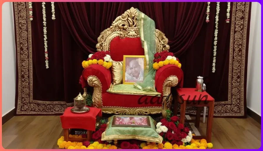 Maharaja Chair with chowki